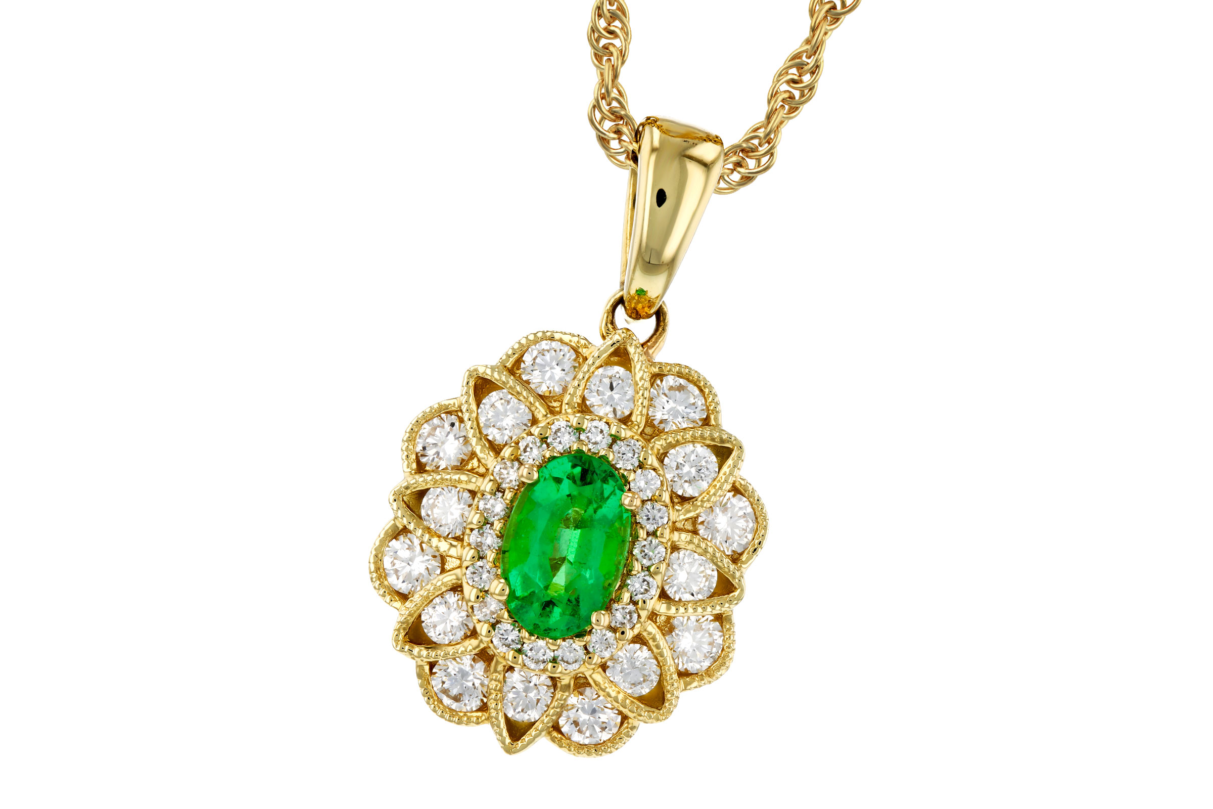 C293-74054: NECK .46 EMERALD .98 TGW (6X4 EMER)