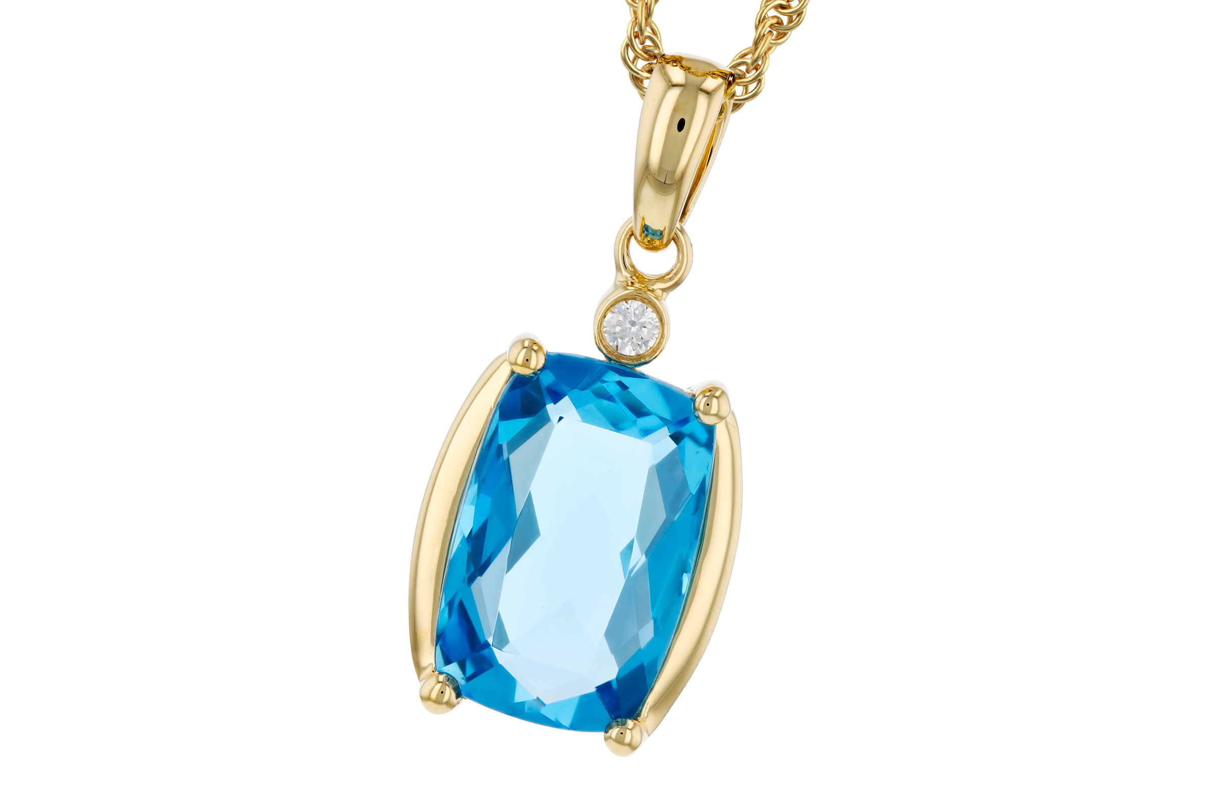 C293-74927: NECKLACE 2.88 BLUE TOPAZ 2.90 TGW (11x7MM BT)