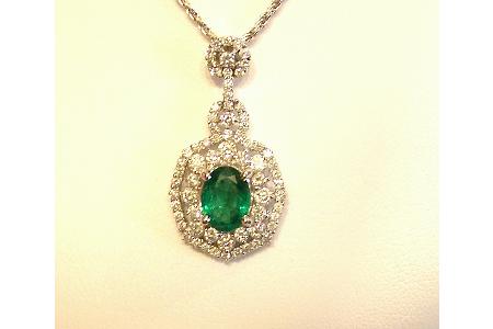 Z018-27644: 18Kt Emerald & diamomond Pendant